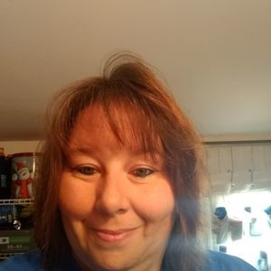 Meet your Posher, Lois